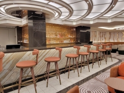 Norwegian Luna Metropolitan Bar picture