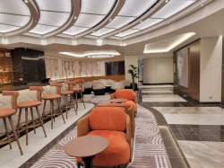 Norwegian Luna Metropolitan Bar picture