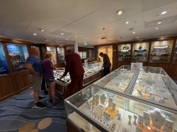 Rhapsody of the Seas Centrum Shops picture
