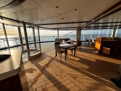 Sky Princess Wake View Bar and Pool picture