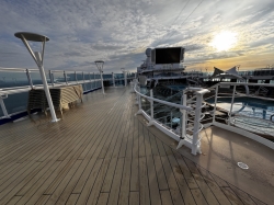 Sky Princess Sun Deck picture