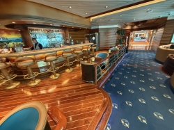 Enchantment of the Seas Schooner Bar picture Uploaded in 2026 Photo courtesy of Aaron Wadzinski. Enchantment of the Seas Schooner Bar picture
