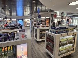 MSC World America Shopping Gallery picture Uploaded in 2026 Photo courtesy of Michael Soden. MSC World America Shopping Gallery picture