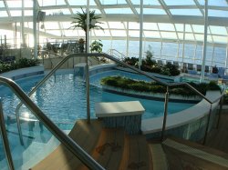 Quantum of the Seas Solarium picture