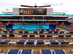 Carnival Dream Waves Pool picture