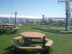 Mini Golf picture Mini Golf picture