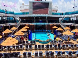 Carnival Dream Waves Pool picture