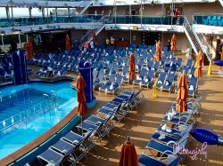 Carnival Dream Waves Pool picture