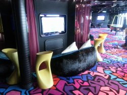 Norwegian Getaway Entourage Teen Lounge picture
