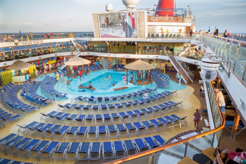 carnival breeze pool carnival breeze pool
