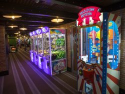 Carnival Breeze Warehouse picture