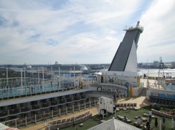 Oasis of the Seas Sports Court picture