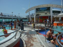 Liberty of the Seas Main Pool picture Uploaded in 2017 Photo courtesy of Steve Millay. Liberty of the Seas Main Pool picture