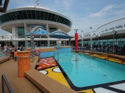 Mariner of the Seas Pools picture