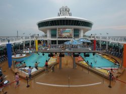 Mariner of the Seas Pools picture