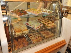 Sun Princess II International Cafe picture