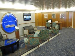 Paul Gauguin Lobby picture