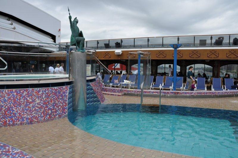 Carnival Miracle Ulysses Main Pool Pictures