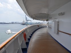 Star Princess II Exterior Promenade picture
