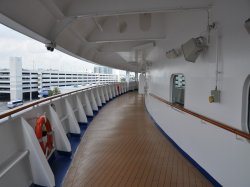 Star Princess II Exterior Promenade picture