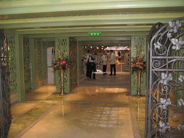 Disney Dream Enchanted Garden Pictures