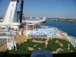 Allure of the Seas Allure Dunes picture