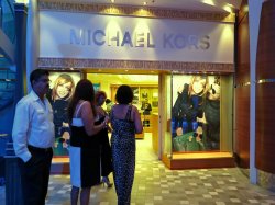 Oasis of the Seas Royal Promenade picture