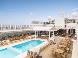 MSC Sinfonia Main Pool picture