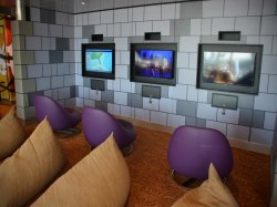 Anthem of the Seas The Living Room picture