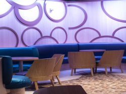 Disney Magic D Lounge picture