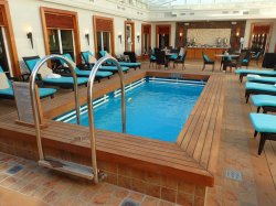Norwegian Gem Haven Pool picture