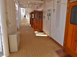 Koningsdam Promenade Deck picture