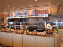 Koningsdam Lido Market picture