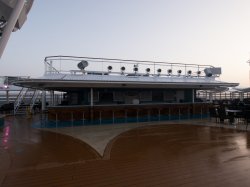 Norwegian Epic Waves Pool Bar picture