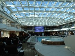 Koningsdam Lido Pool picture