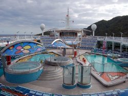 Mariner of the Seas Pools picture