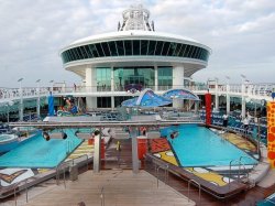 Mariner of the Seas Pools picture