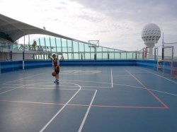 Mariner of the Seas Sports Court picture