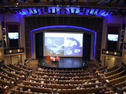 Liberty of the Seas Platinum Theater picture