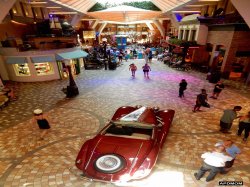 Allure of the Seas Royal Promenade picture