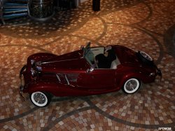 Allure of the Seas Royal Promenade picture