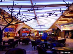 Allure of the Seas Royal Promenade picture