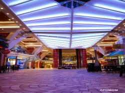 Allure of the Seas Royal Promenade picture