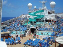 Carnival Conquest Sun Pool picture