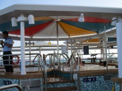 Empress of the Seas Pool picture