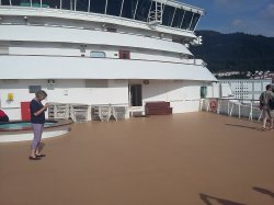 Queen Elizabeth Deck 5 forward picture