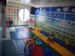 Norwegian Dawn Splash Academy Youth Center picture