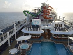Waves Pool picture