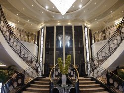 Oceania Riviera Atrium picture