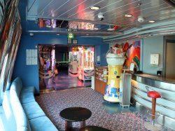Vision of the Seas Teen Center picture